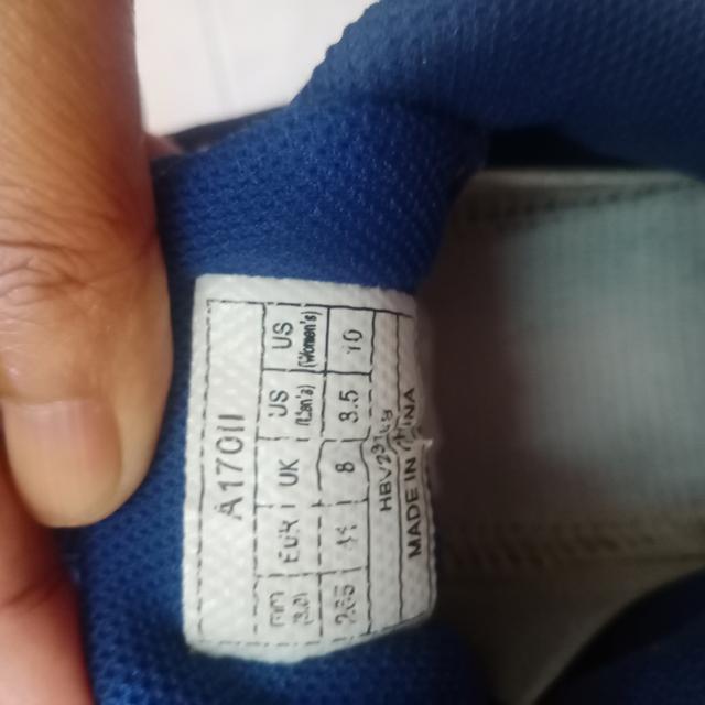 รองเท้า จำนวน 2 คู่ ผู้ชาย