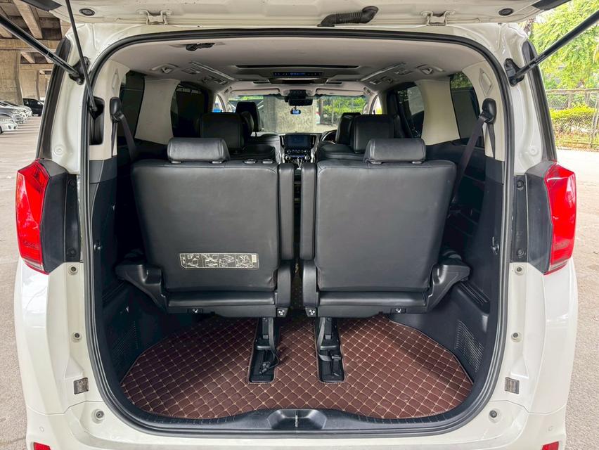 ขายรถ Toyota Alphard 2.5 ปี 2020 สีขาว เกียร์ออโต้ 20