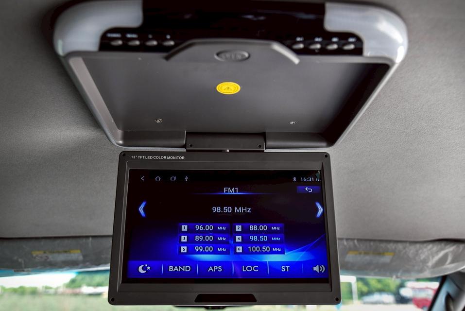 รหัสรถ CNL4442 Hyundai H-1 2.5 Limited AT 2016 13