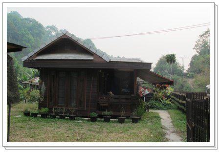 บ้านบนดอยอากาศเย็นสบายติดถนนลาดยางพร้อมสวนกาแฟ ต.เทพเสด็จ อ.ดอยสะเก็ด จ.เชียงใหม่ 3