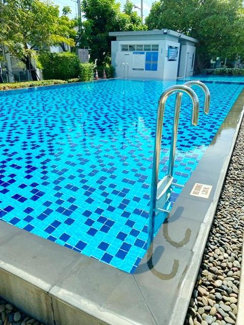 โลตัส ประชาอุทิศ 900ม. ตลาดประชาอุทิศ 90 800 ม. indy ให้เช่าทาวน์โฮม 2 ชั้น ติดถนน 18ตร.ว. 146ตร.ม. 2นอน 3น้ำ ตลาดแฟลต ก 4