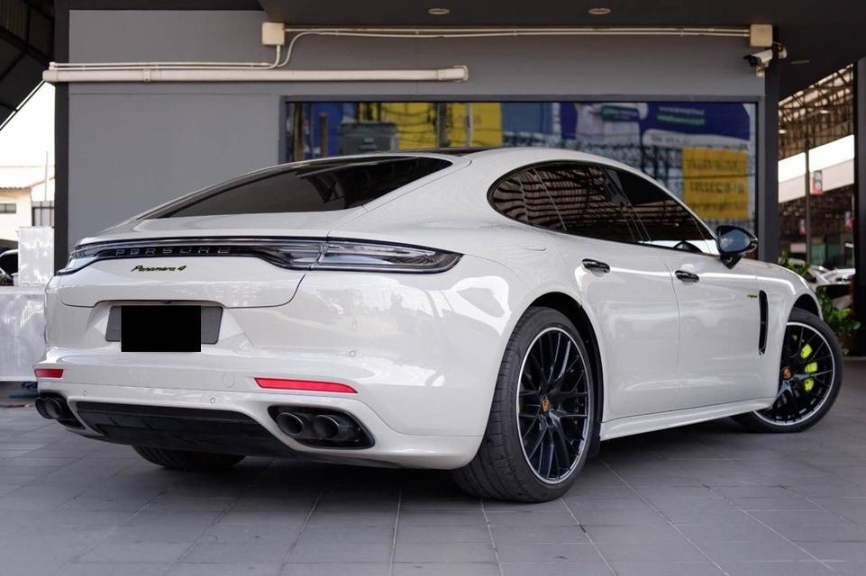 Porsche Panamera 4 E-Hybrid Platinum Edition 2023💰 ราคาพิเศษเพียง 5,490,000 บาท เท่านั้น! รูปย่อยที่ 2
