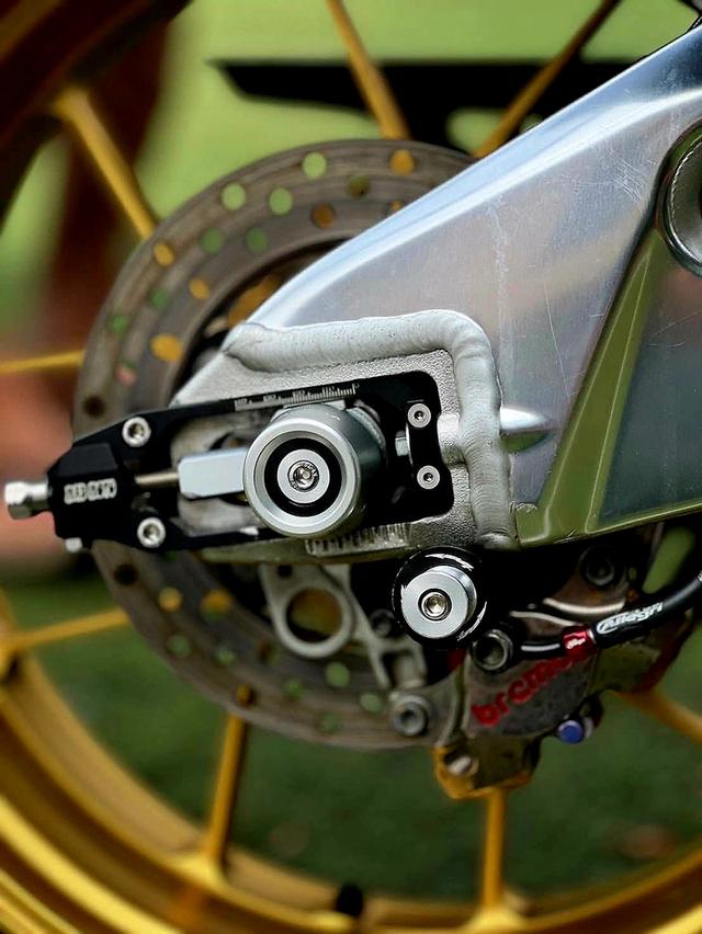 Aprilia 12