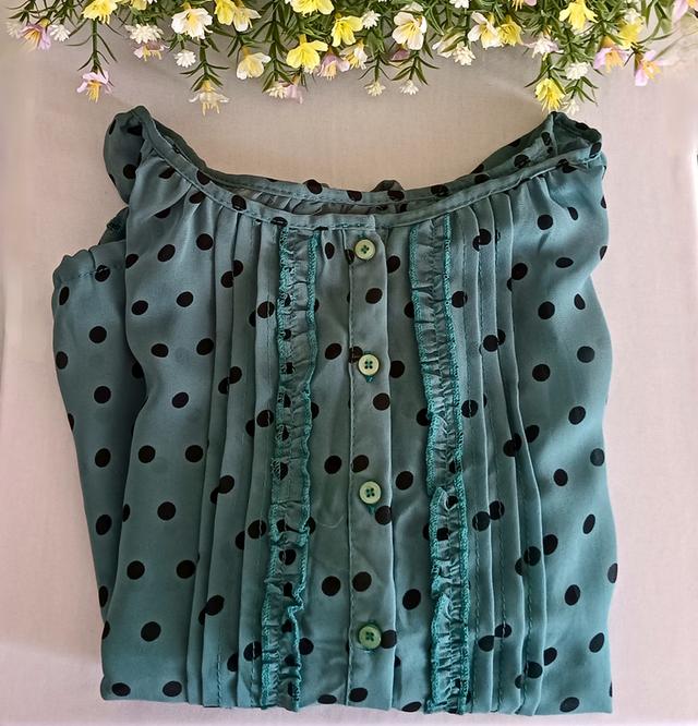 เสื้อสีเขียวเอวผูก แขนยาว