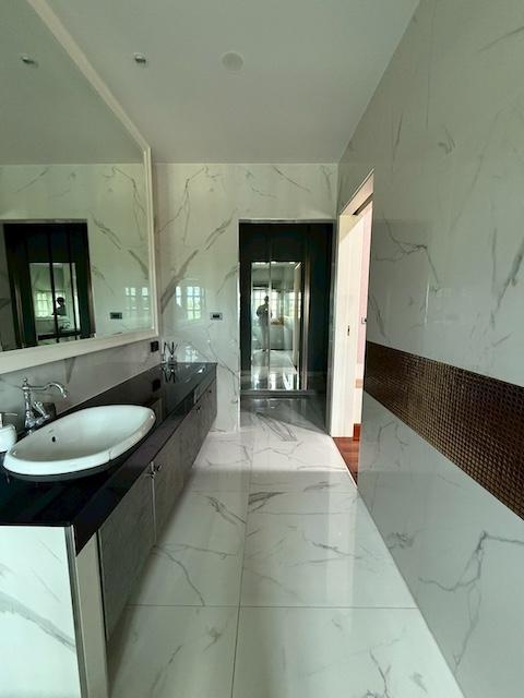 ให้เช่าบ้านเดี่ยว 2 ชั้น เนื้อที่ 1 ไร่ ถนนแจ้งวัฒนะ 14 บ้าน Built-in ทั้งหลัง พร้อมสระว่ายน้ำ 3