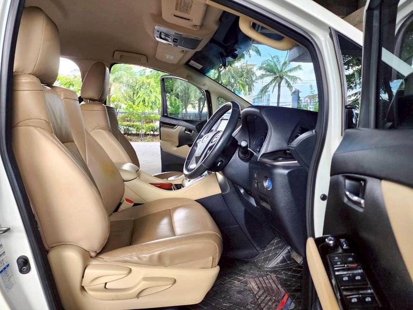 ขายรถ Toyota Vellfire 2.5 HEV E-Four ปี 2015 สีขาว เกียร์ออโต้ 9