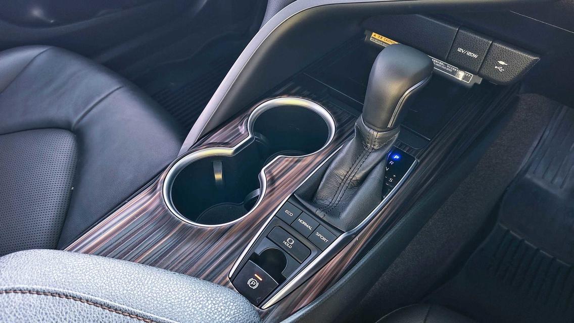 TOYOTA CAMRY 2.5 G AT 2020D-Segment หรู นั่งสบาย ขับนิ่ง ไมล์ 199,xxx รูปที่ 16