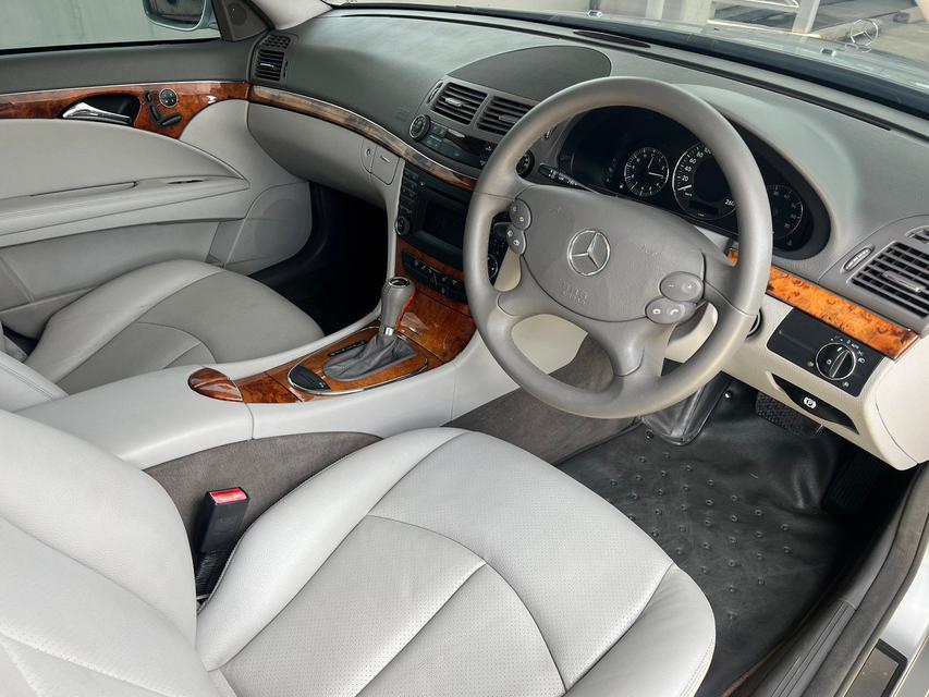 Mercedes-Benz e200 ngt elegance (w211) <หน้าธนู> cng/ngv 1.8l 5g-tronic 3