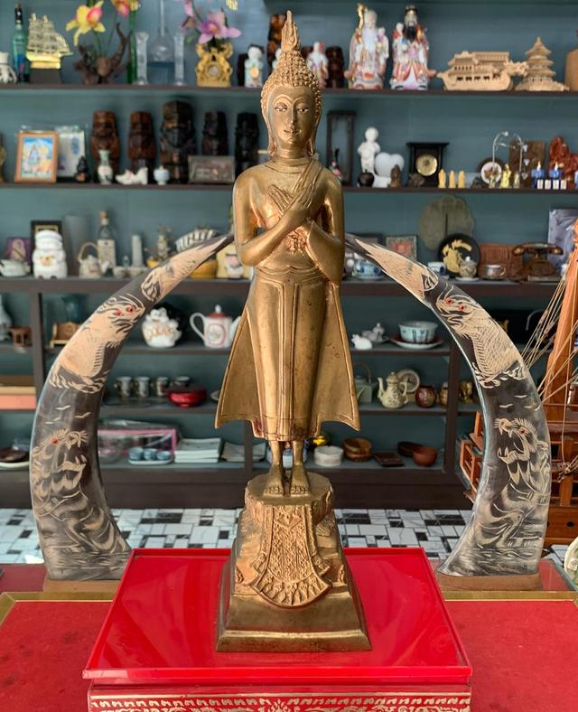 พระพุทธรูปเก่า เนื้อทองเหลือง