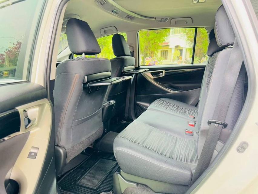 Toyota INNOVA  Crysta เครื่อง 2.8cc AUTO. ปี 2021 11
