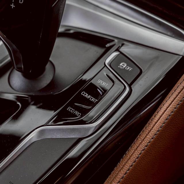 รหัสรถ 67GG2585 BMW 520d Luxury Limousine G30 ปี2017 12