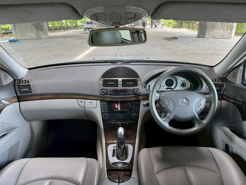 2003 Mercedes-Benz E240 W211 V6 AT ขายสด ฟรี VAT 7% เล่มทะเบียน ชุดโอนครบ รูปที่ 10