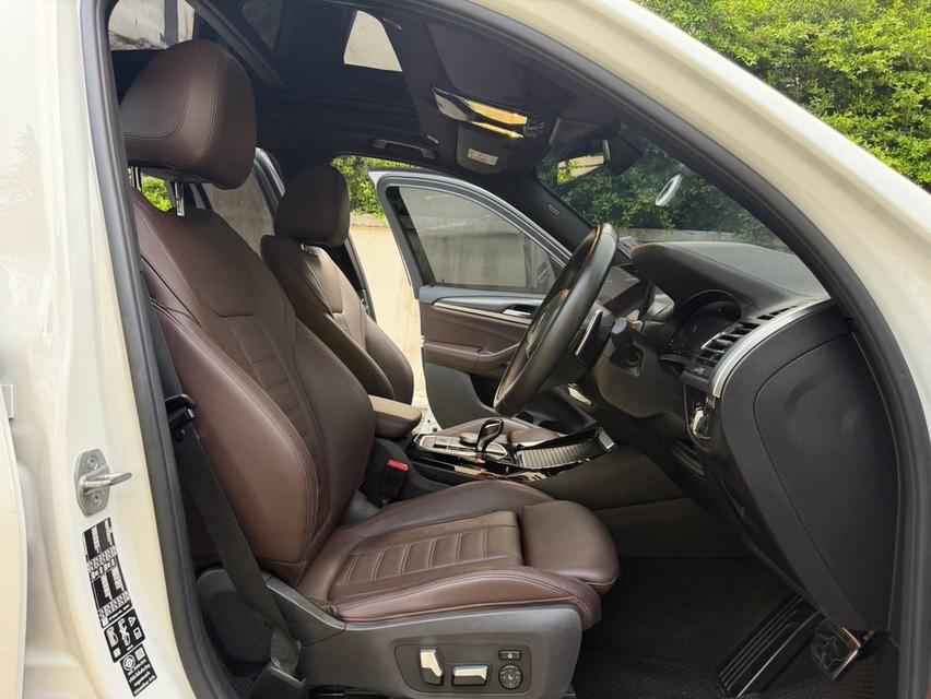 (แจ้งรหัสรถ AP9870) BMW X3 xDrive20d M Sport Lci ปี 22 สีขาว รูปที่ 11