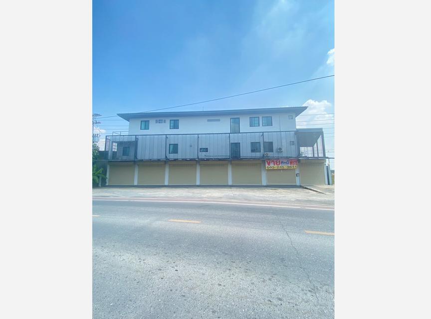 ขายอาคารพาณิชย์ ใกล้ทางด่วนบางพูน มีลิฟท์โดยสาร ถนนรังสิต-ปทุมธานี (346) ตำบลบ้านกลาง เมืองปทุมธานี 2