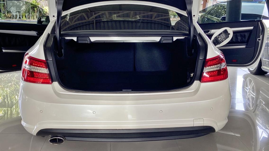 Benz E250CDI Coupe W207 รถสปอร์ตสองประตู รูปที่ 7
