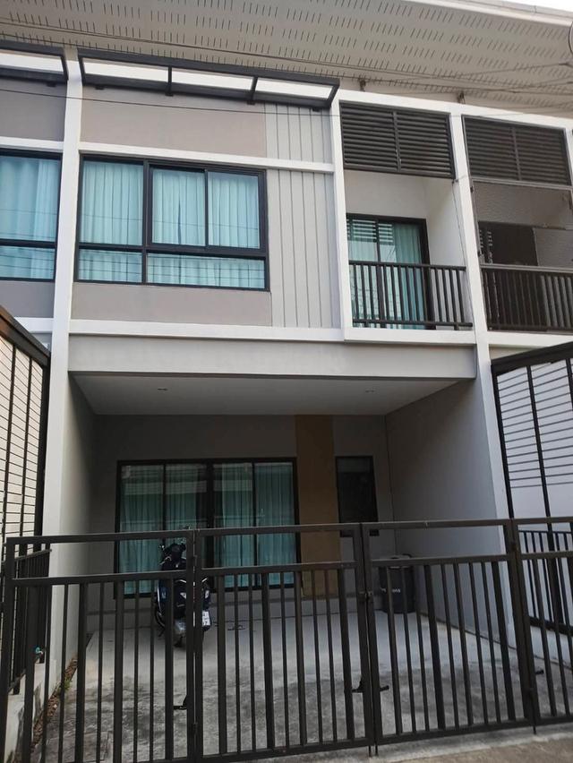 ขายบ้านหมู่บ้านโฟร์ซีซั่นรัตนาธิเบศร์ราชพฤกษ์ 1