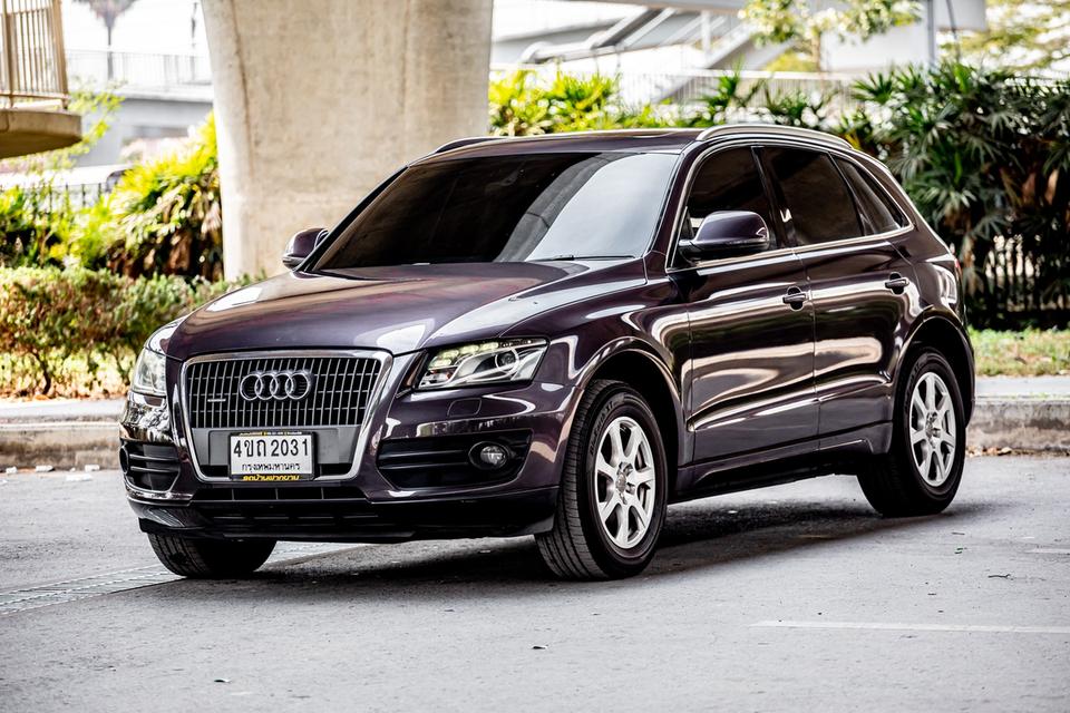  AUDI Q5 2.0T FSI Quattro Sunroof สีเทา ปี 2010 