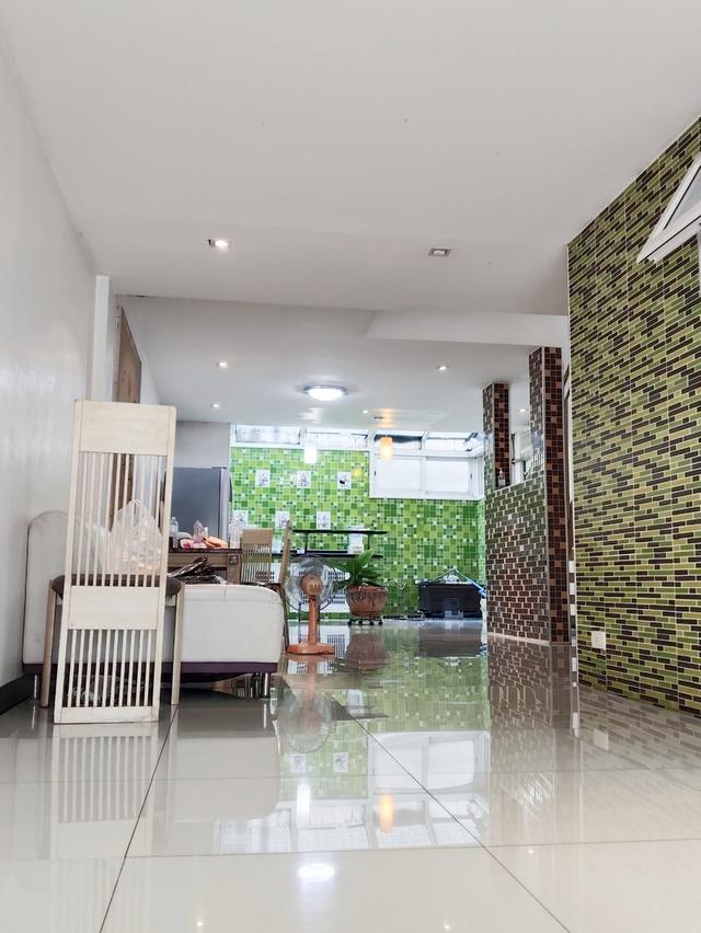 🏠 ขาย TownHome หมู่บ้าน MERIT PLACE ลาดพร้าว 87 ทะลุ ลาดพร้าว 101 รับประกันราคาดีที่สุดในหมู่บ้าน 3,090,000 บาท ทำเลดีเยี่ยม ใกล้รถไฟฟ้า ใกล้ห้าง ใ 2