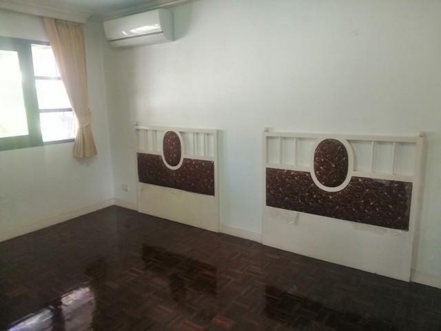 ให้เช่า บ้านเดี่ยว2ชั้น 150ตรว. อยู่ถ.พัฒนาการ69 ใกล้ซีคอนสแควร์ พาราไดซ์พาร์ค 6