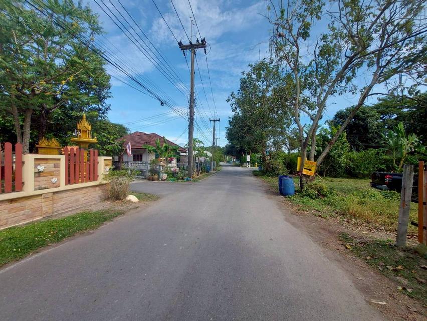 ขายที่ดินพร้อมสิ่งปลูกสร้าง ซอยหมู่บ้านธารทอง ใกล้โรงเรียนนายร้อยพระจุลจอมเกล้า 5