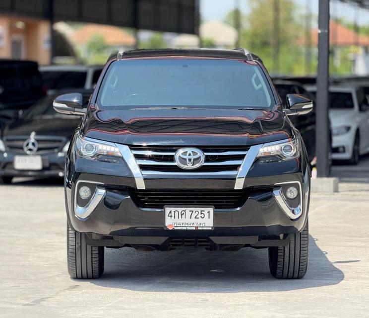 ขาย Toyota Fortuner 2.4V ปี15 2