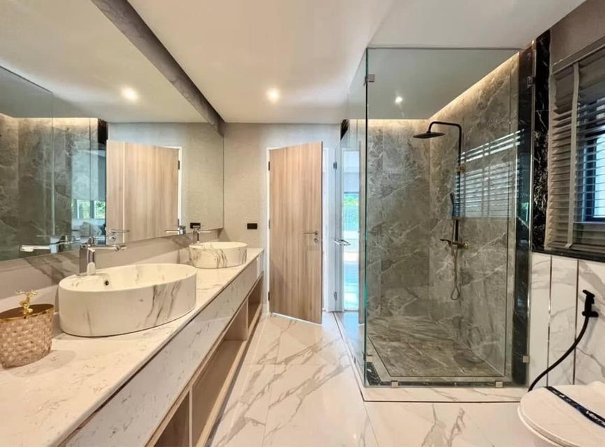  Luxurious Single-Story Modern Thai-Style Pool Villa in the heart of South Pattaya, 10