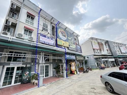 โฮมออฟฟิศ 3.5 ชั้น เมทโทร บิซทาวน์ แจ้งวัฒนะ 2 ติดถนนหอการค้าไทย อาคารพักอาศัยและทำธุรกิจ ร้านค้า 2