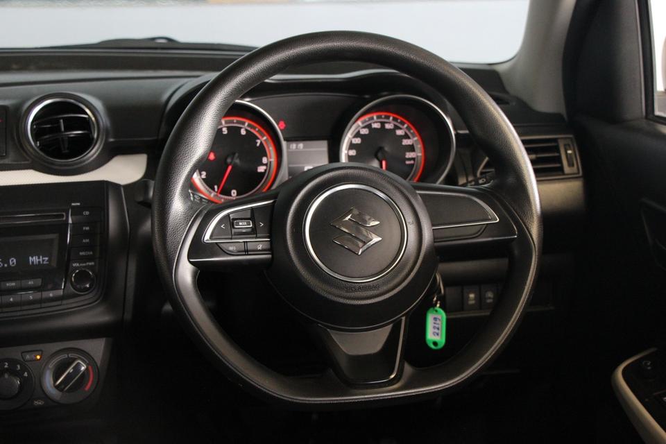 รหัสรถ TKG2219 SUZUKI SWIFT 1.2 GL ปี 2018 7