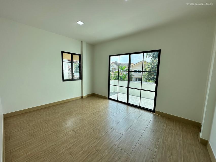 เสริมศิริวิลเลจ ถ.รามอินทรา 40 20