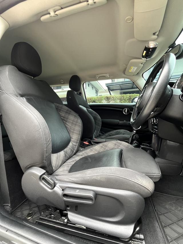 Mini Cooper  1.5 RHD  ปี 2015  12