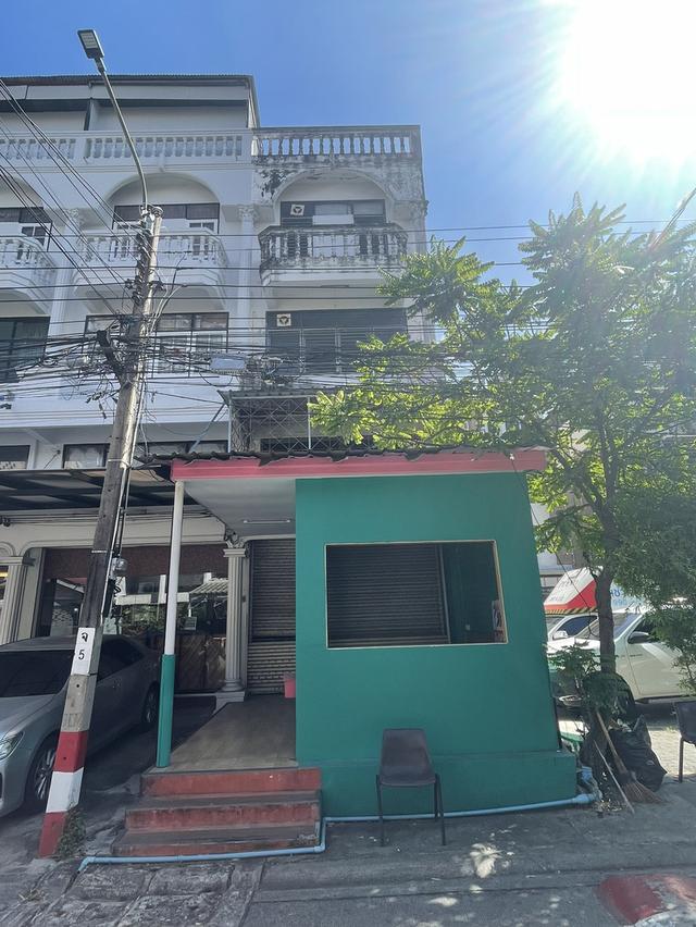 ให้เช่า ทาวเฮ้าส์ 4ชั้นครึ่ง 1