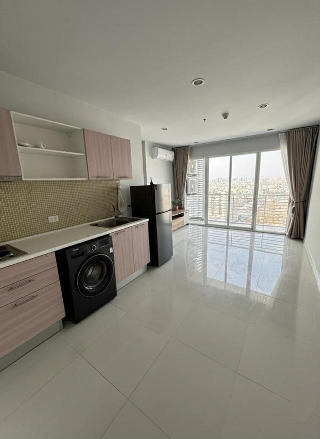 ขาย condo mark รัชดา แอร์พอร์ตลิ้งค์ ชั้น19 ห้องมุม 56.72ตรม. 2นอน สภาพใหม่ 1