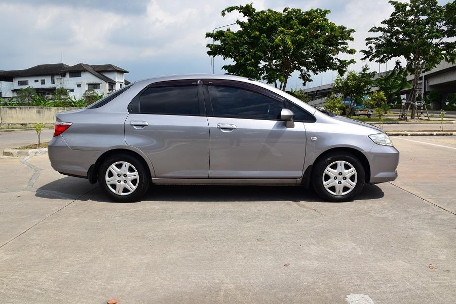 ขาย 98000 บาท ปี2008 HONDA CITY ZX สีเทากัล เกียร์ออโต้ แอร์เย็นฉ่่่่่่ำ เครื่อง้ช่วงล่างแน่นๆขับดีมาก เซ็นเซอร์ CDไฟตัดหมอกโทร0957401229 ไอดีไล UTBP