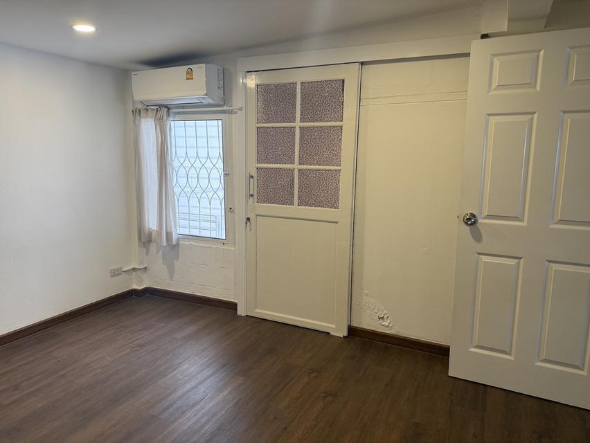 ขาย บ้านเดี่ยว 2 ชั้น พระรามเก้า 45 ซอย 5 ทำเลดี สภาพแวดล้อมเยี่ยม 11