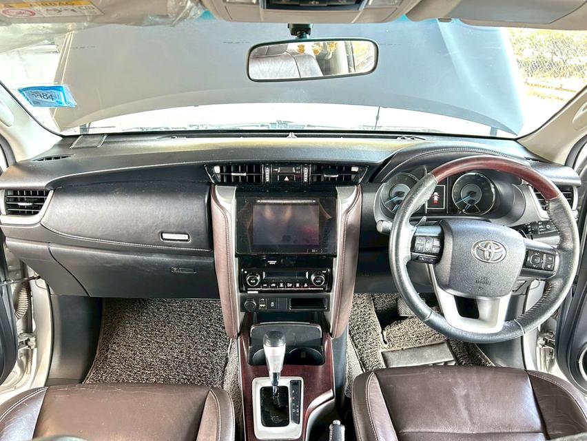 2016 Toyota Fortuner 2.4 V รถสวยมือเดียว รูปที่ 6
