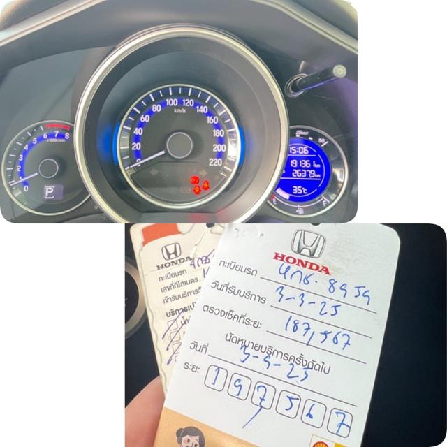 Honda Jazz 1.5 SV ปี 2015 Mileage 190,000 Km.