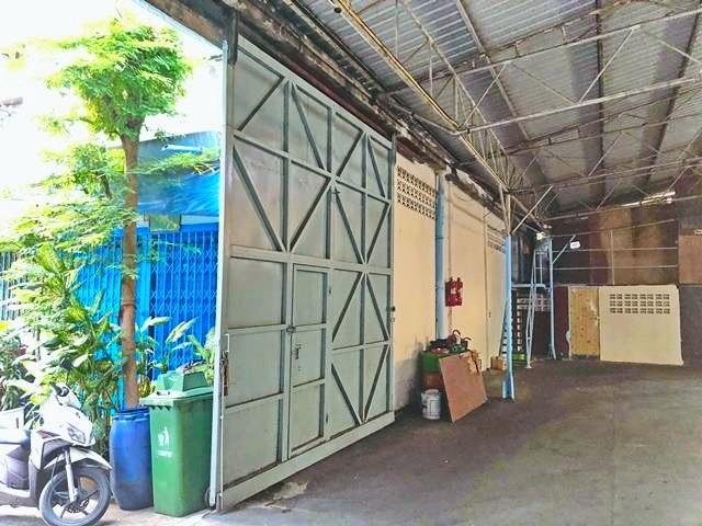 ตลาดน้อย สัมพันธวงศ์ 196 ตรว.ท่าเรือข้ามฟากสี่พระยา MRTหัวลำโพง360ม. ให้เช่าโกดัง ย่านกลางเมือง เจริญกรุง 25-35 782 ตรม. 6