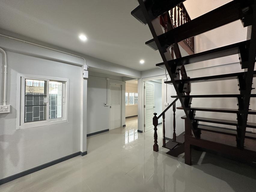 บ้านแฝด ซอยชักพระ14 ตลิ่งชัน รีโนเวทใหม่