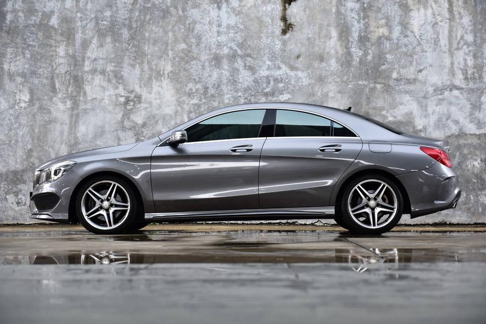 2015 Mercedes Benz CLA250 AMG DYNAMIC รถสวยมากๆ ใช้น้อย ราคาดีที่สุด รูปที่ 5