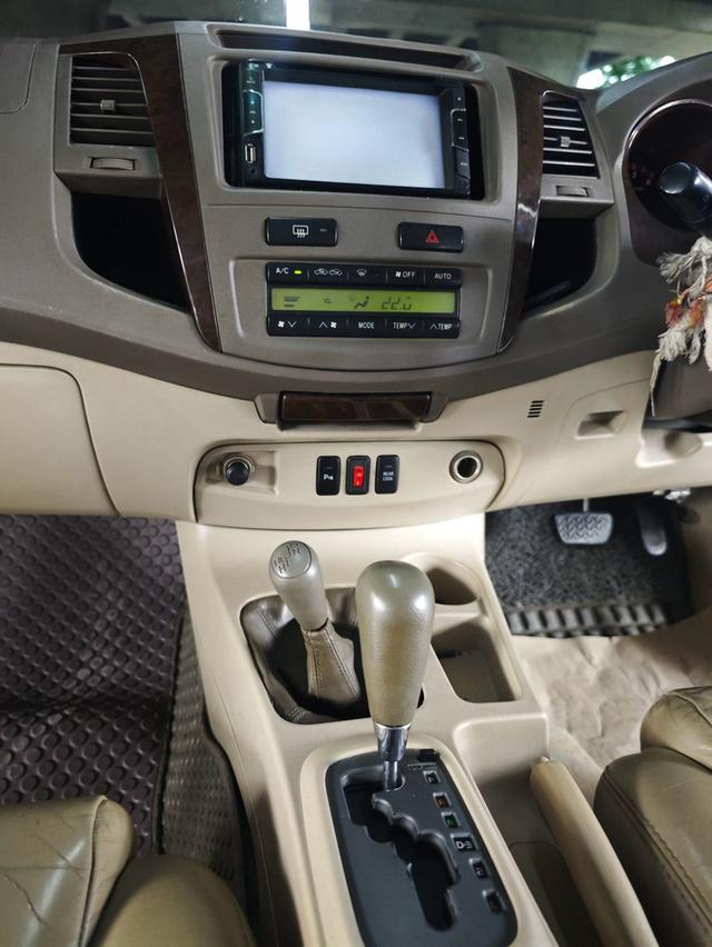 🚗 2006 Toyota Fortuner 3.0 V 4WD AT รูปที่ 14
