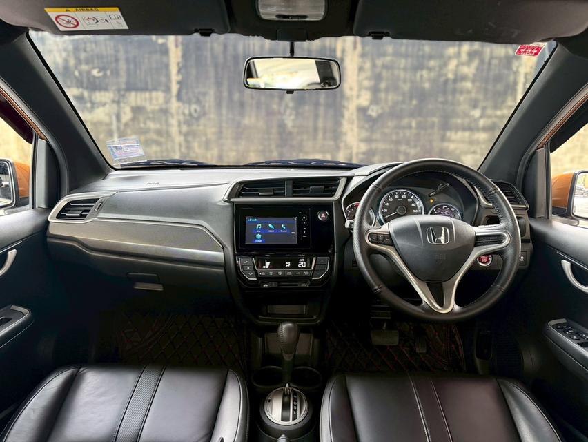 ปี 2018 HONDA BRV, 1.5 SV โฉม ปี16-22สีน้ำตาล Premium Amber Metallic(เฉพาะรุ่น 7 ที่นั่ง) เครื่องยนต์เบนซิน 16