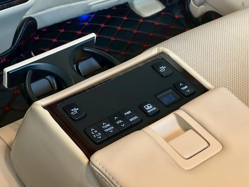2015 TOYOTA CAMRY HY-BRID PREMIUM 12