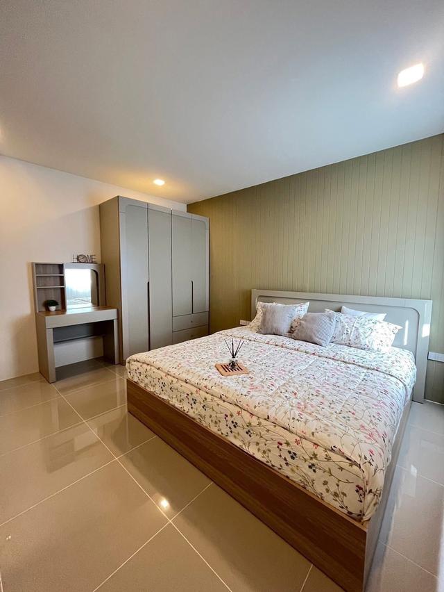 🏡 บ้านเดี่ยวรีโนเวทใหม่ แปลงมุม | หมู่บ้านพัทยารุ่งเรือง บ้านที่คนมองหา “พื้นที่เยอะ เป็นส่วนตัว และคุ้มราคา” หลังนี้คือคำตอบค่ะ 🤍  🔥 ลดแรง จาก 4.1 10