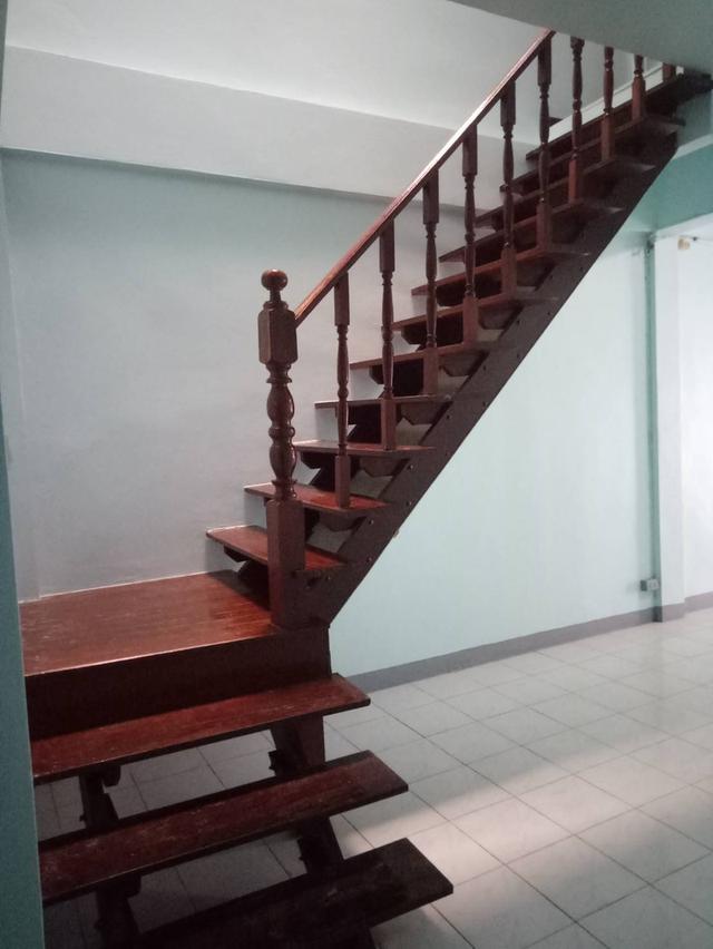 ขายบ้านทาวเฮ้าส์ 2 ชั้น 2 นอน 2 น้ำ เจริญพัฒนา ซ.7 11