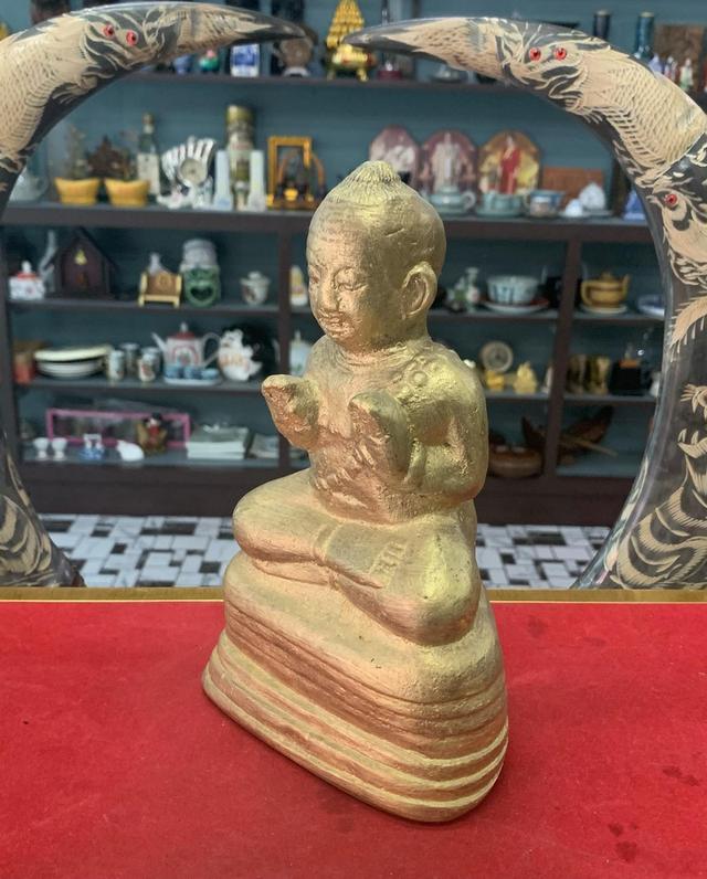 กุมารทองเนื้อปูน