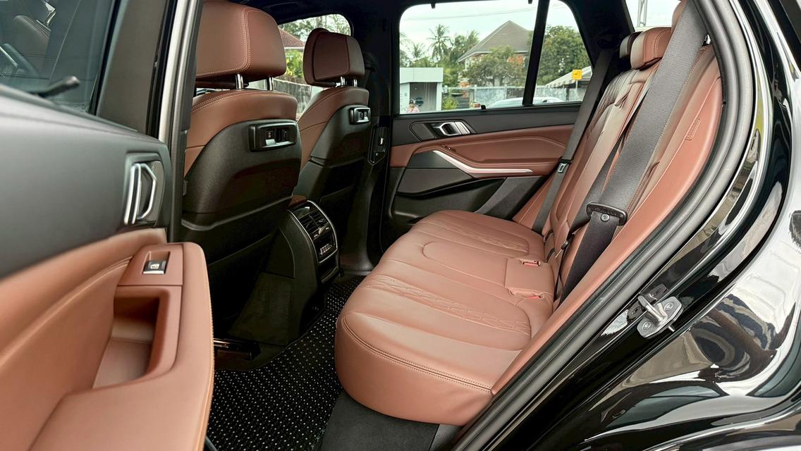 รหัสรถ PBG9999 BMW X5 xDrive45e M Sport  รถออกสิ้นปี 2022 9