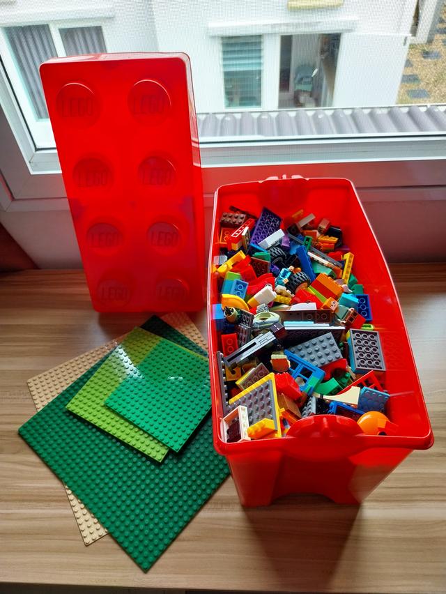 Lego Classic Large Creative Box 1