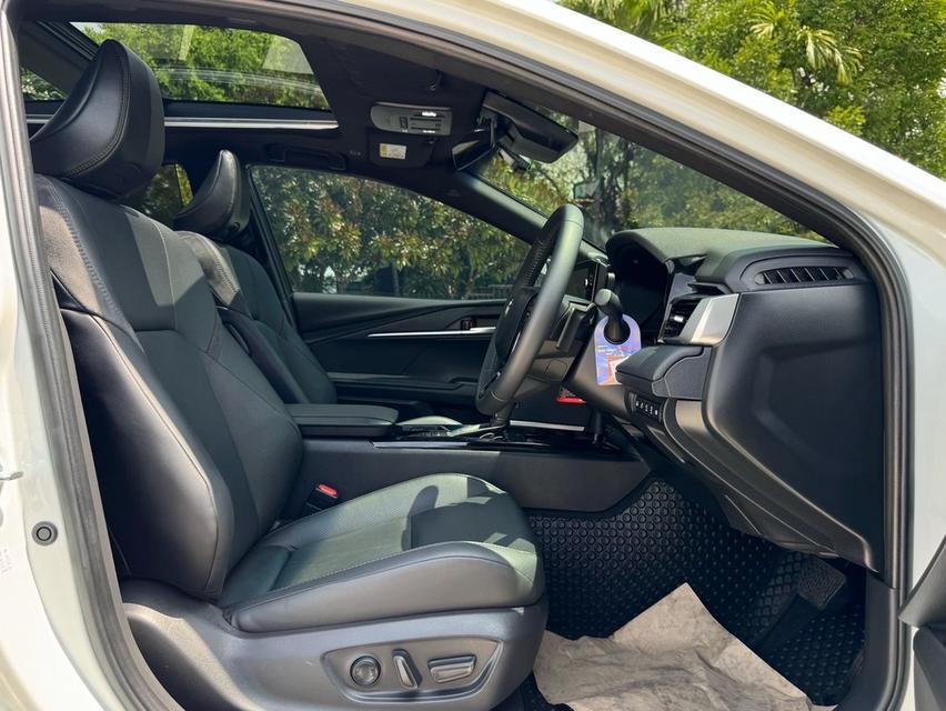 Toyota Camry 2.5 HEV Premium Luxury ปี 2025 ไมล์ 15,xxx km รูปที่ 8