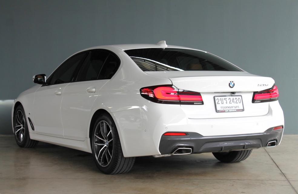 รหัสรถ BM2420 BMW 520d M-Sport LCI 2022 7