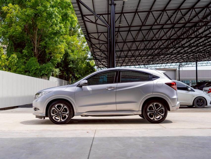 Honda HR-V 1.8E Limited ปี 2017 ประกันเครื่องเกียร์3ปี3หมื่นkm 3